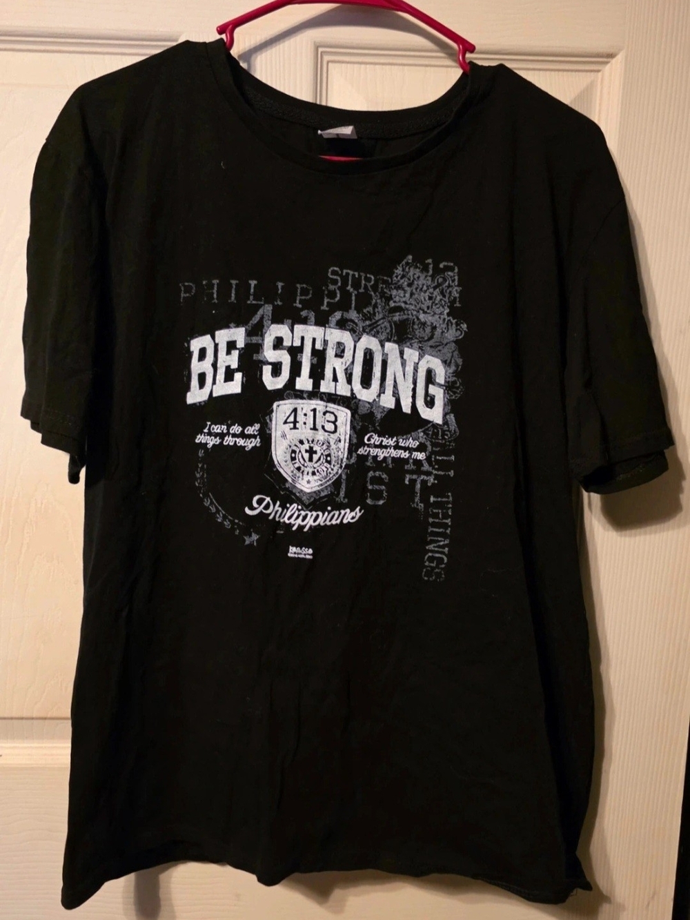 Philippians 'Be Strong' Short Sleeve Tee - Black